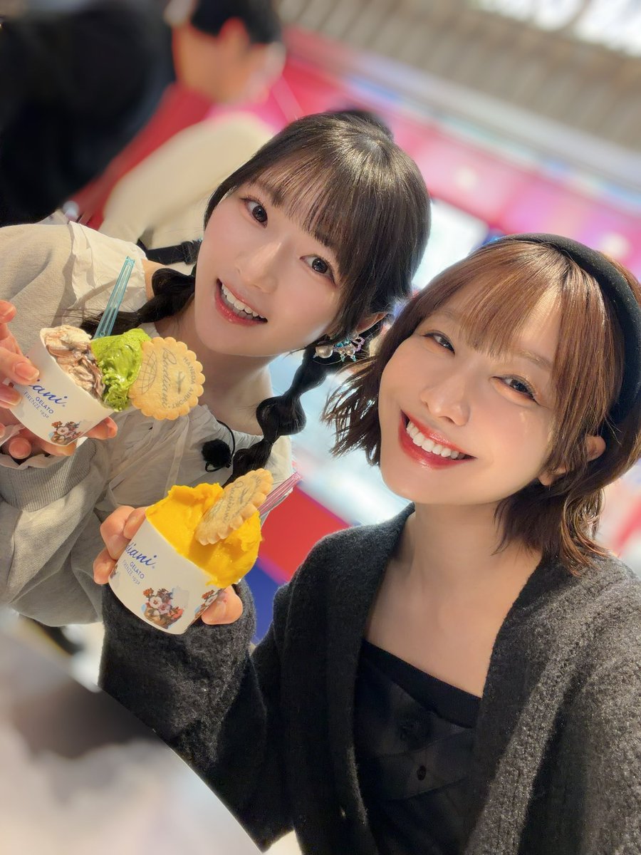aimi_sound's tweet photo. ひなぴよと羽田空港ロケしました✈️
ぜひご覧ください🎶
#バンドリTVLIVE https://t.co/sEhCo5cILs