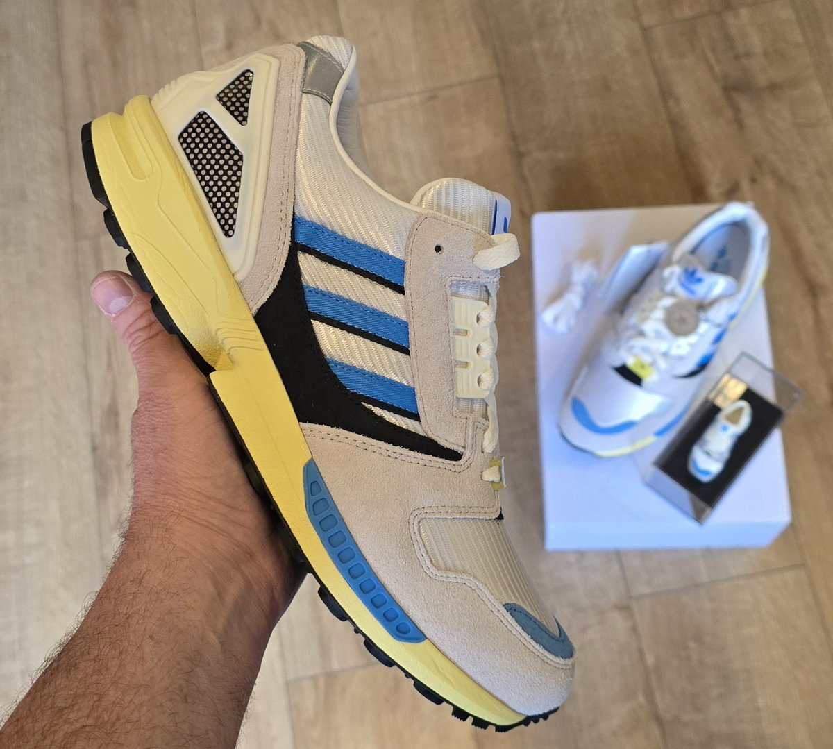 メル41904 adidas ZX 8000 MIG (FTWWHT/LUAQ/POWYEL) JR4609 (Released 15th