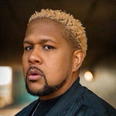 TRan22V's tweet photo. #NewProfilePic https://t.co/uGNfBBv7Wf