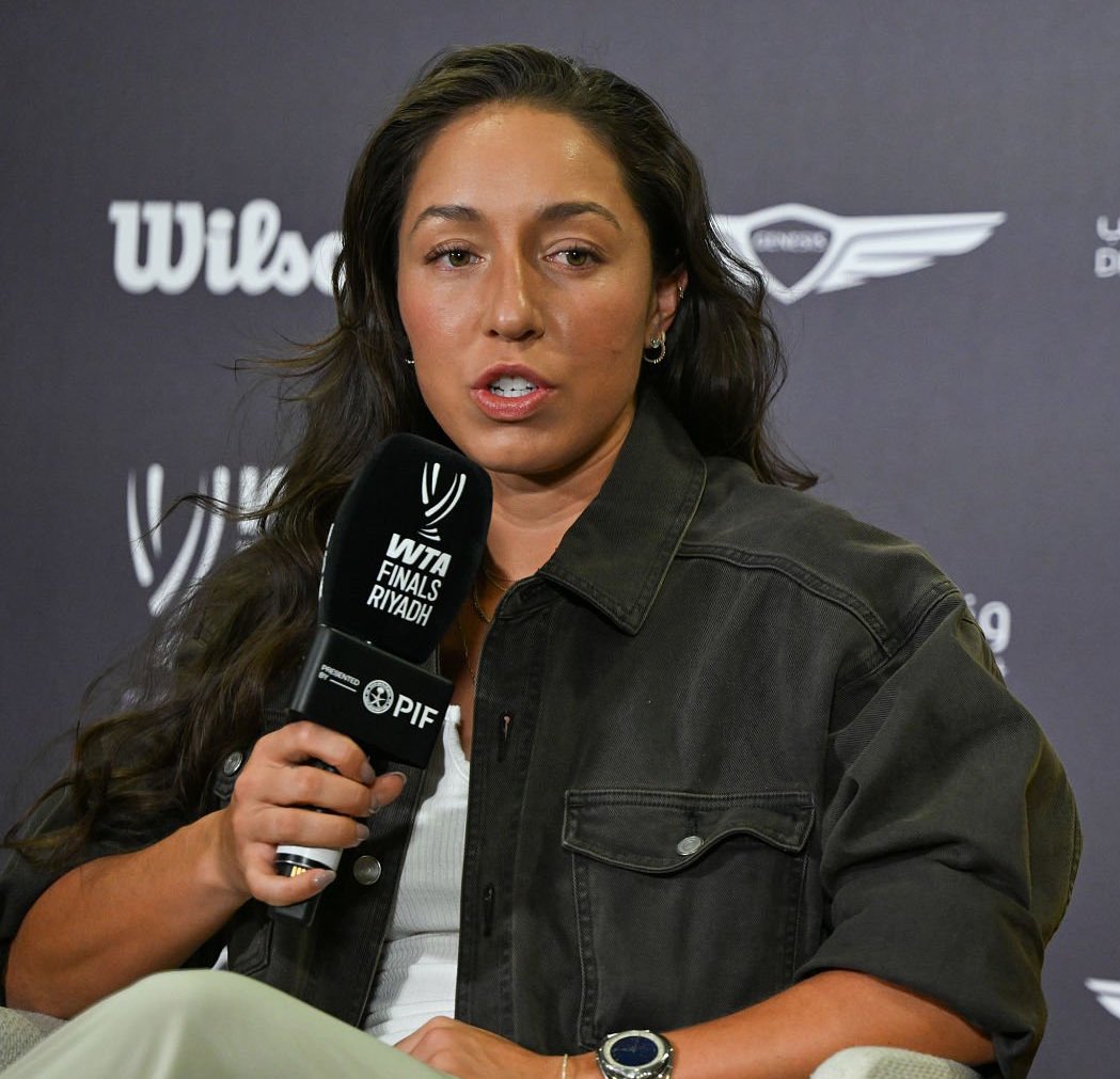 Jessica Pegula in her last 7 tournaments 

🇺🇸 US Open - SF
🇨🇳 Beijing - SF
🇨🇳 Wuhan - F
🇸🇦 Riyadh - SF
🇦🇺 Brisbane - SF
🇦🇺 Australian Open - SF
🇦🇪 Dubai - SF so far 

consistency. 🤯