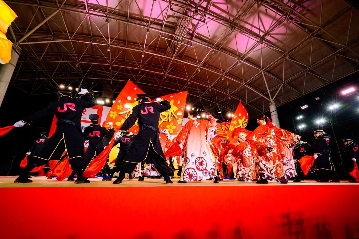 【御礼】
昨日よりＪＲ九州櫻燕隊に多くの「いいね」、「フォロー」をいただきまして本当にありがとうございます🙇
今朝6,000人だったフォロワー数が気づけば、何と10,000人超に㊗️
これからもＪＲ九州櫻燕隊を、そして九州をどうぞよろしくお願いします！