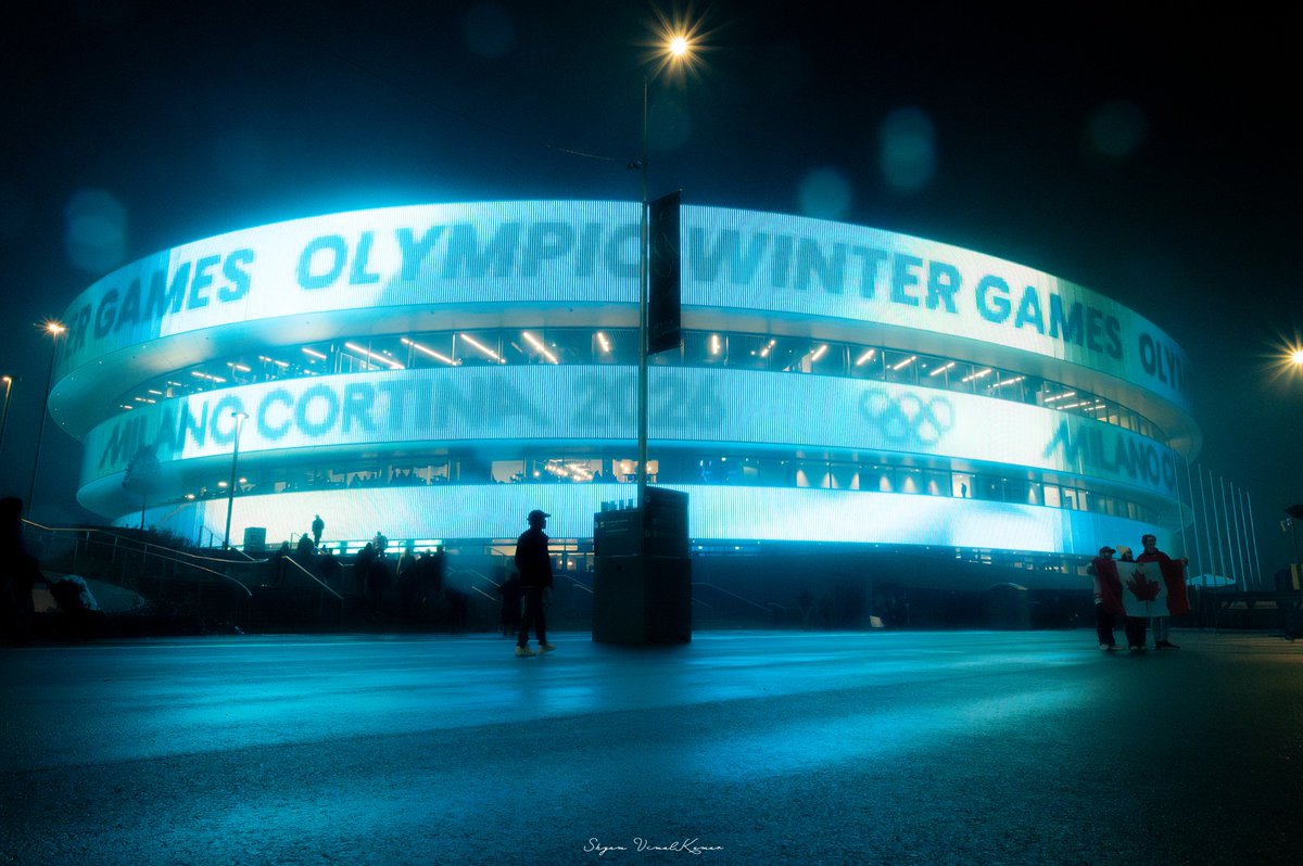 ShyamVimalKumar's tweet photo. Apart from aviation photography, it was a perfect time to see the other side, thanks to the @milanocortina26 winter Olympics! I just had the opportunity to watch the group match of women's @usahockey and @HockeyCanada!  🏒

#olympics #icehockey https://t.co/p9n3tRNS0n