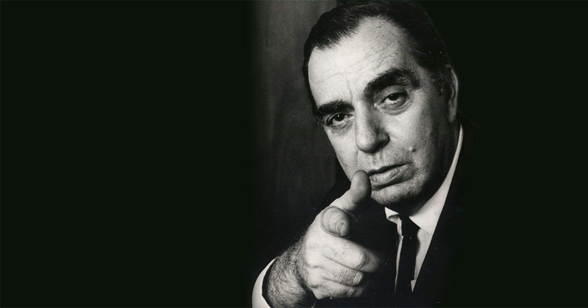 “O grande acontecimento do século foi a ascensão espantosa e fulminante do idiota”.

Nelson Rodrigues