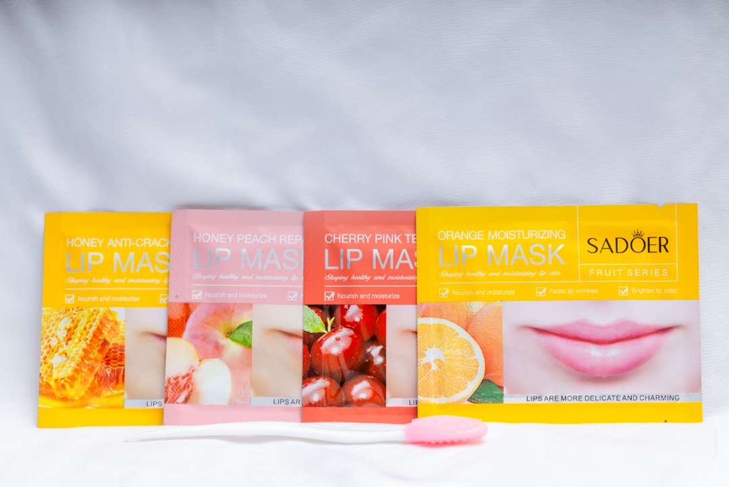 prlsofuganda's tweet image. As we fast… if your brand needs product coverage that actually makes people want to buy 👀📸 hit me up. Let’s create magic.

Also Ladies, tap in and support my client 
Bella Beauty 💕
Lip therapy. Gloss. Face masks. Soft life essentials.

DM for more details 💌