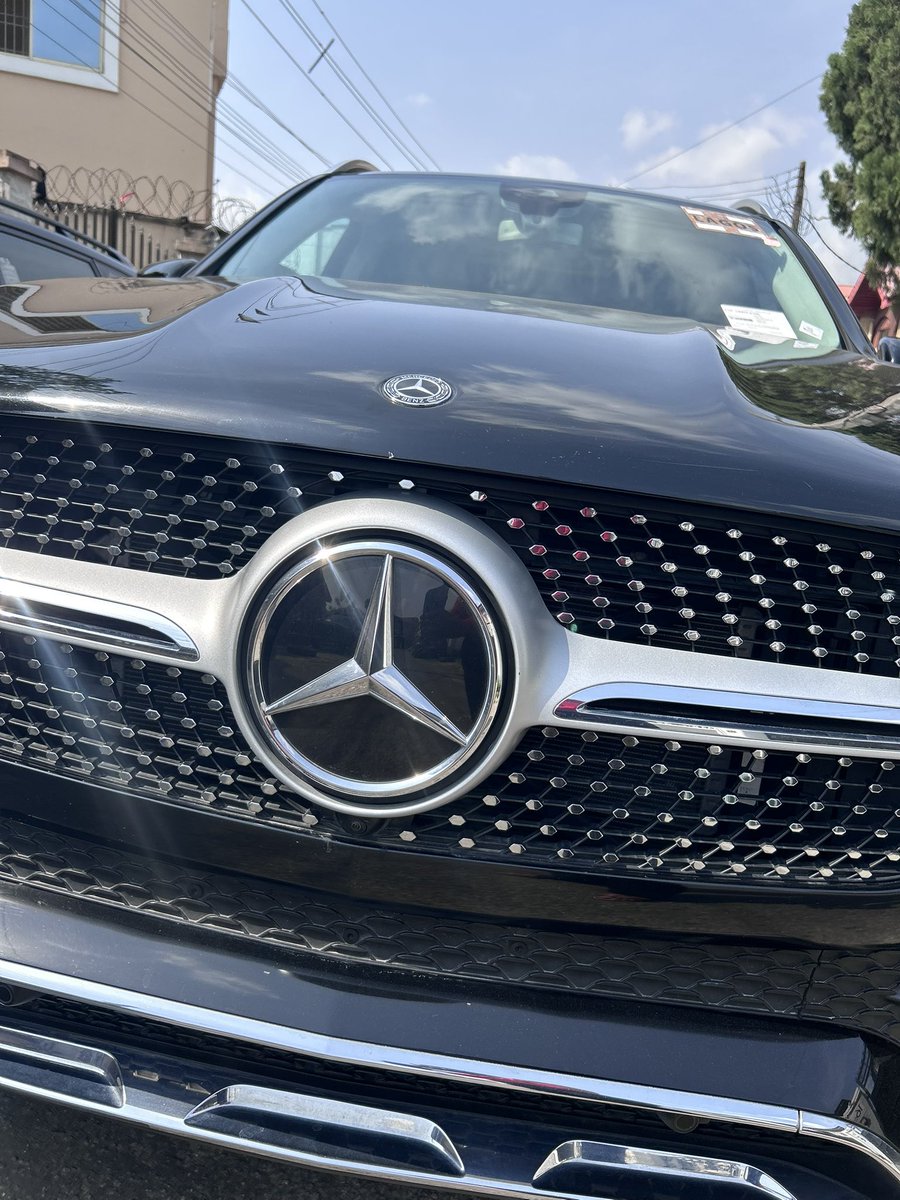 AdeptLessor's tweet image. New benz off to its new owner.🥰
That’s the Adept Lessor way 💃🏽

Don’t forget you can own this by sending us a dm and you’re guaranteed of our prompt response.
Call/Whatsapp :09164739199

#adeptlessor #assetfinancing #carlease #leasingservices #buynowpaysmallsmall