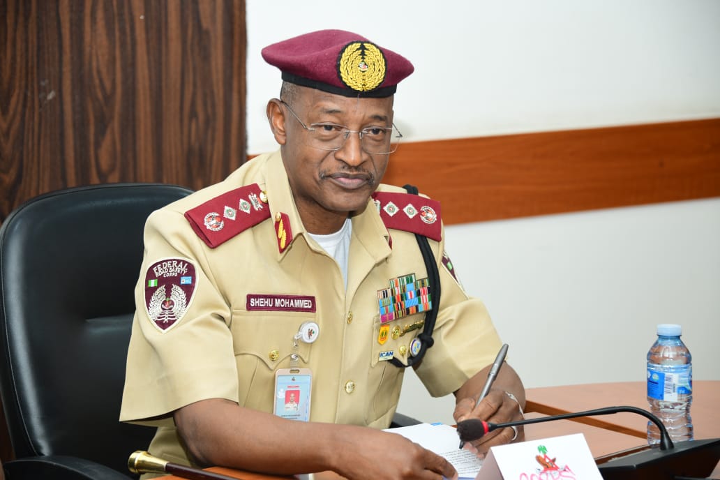 FRSCNigeria's tweet photo. STRENGTHENING NATIONAL SECURITY THROUGH DATA INTEGRATION: FRSC, NIMC FORGE DEEPER ALLIANCE ON IDENTITY AND ROAD SAFETY

The Corps Marshal, Federal Road Safety Corps (FRSC), Shehu Mohammed has reaffirmed the Corps’ commitment to strengthening national security https://t.co/jquG6K486W