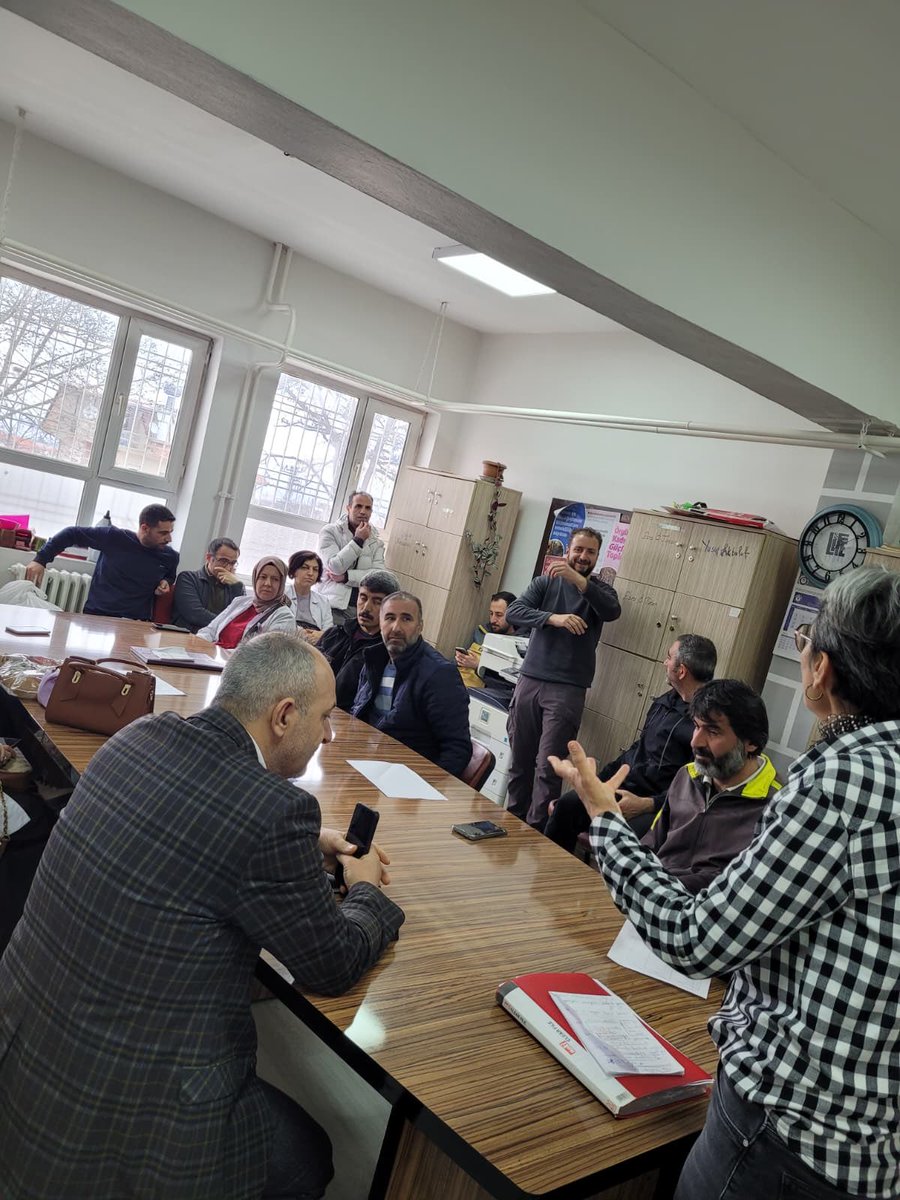 İl Milli Eğitim Müdürlüğümüz İlk Yardım Uzmanları Özel İsabet Gülbahar ve Hanımın Çiftliği 100. Yıl Atatürk Ortaokulunda Diyabet ve İlkyardım Farkındalık Eğitimi verdiler⁦⁩ ⁦<a href="/omurfatih/">Ömür Fatih Karakullukçu</a>⁩  ⁦<a href="/mebisgb/">İşyeri Sağlık ve Güvenlik Birimi Daire Başkanlığı</a>⁩ <a href="/ozkan_meb/">Özkan AVCI</a>⁩ ⁦<a href="/MalatyaMem/">MALATYA İL MİLLİ EĞİTİM MÜDÜRLÜĞÜ</a>⁩ ⁦<a href="/behcet_bakir/">behçet bakır 🇹🇷</a>⁩ ⁦<a href="/MAvsar44/">Avşar</a>