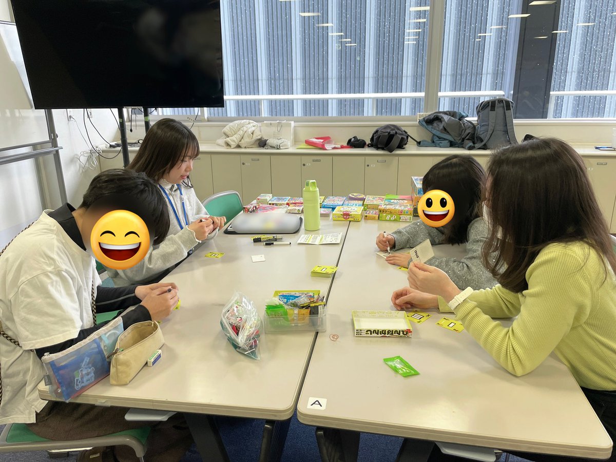 asunochi's tweet photo. 昨日は横浜教室を開催しました！
「雪すごいね」「来る途中で雪だるまを作っている人がいたよ！」と盛り上がりました☃️
寒い中でもあすのちに来てくれて嬉しかったです☺️ https://t.co/Mn2xdAFC6t