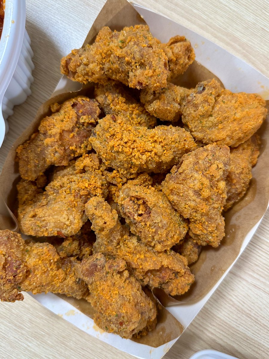 yangpamabda's tweet image. 마라엽떡이랑 뿜치킹 제발 같이 먹어봐
#양파밥