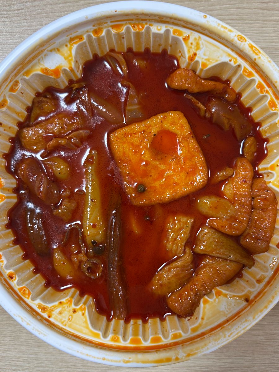 yangpamabda's tweet image. 마라엽떡이랑 뿜치킹 제발 같이 먹어봐
#양파밥