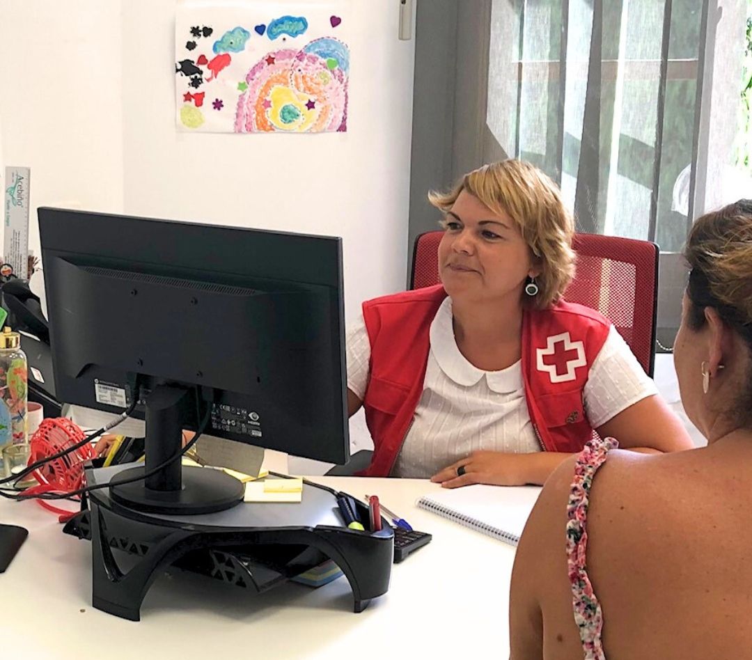 Cruz Roja Española atendió a 2.477 familias en extrema vulnerabilidad en la provincia de Las Palmas durante 2025. <a href="/CruzRojaLP/">Cruz Roja Las Palmas</a> #AyudasFamilia n9.cl/5a20t