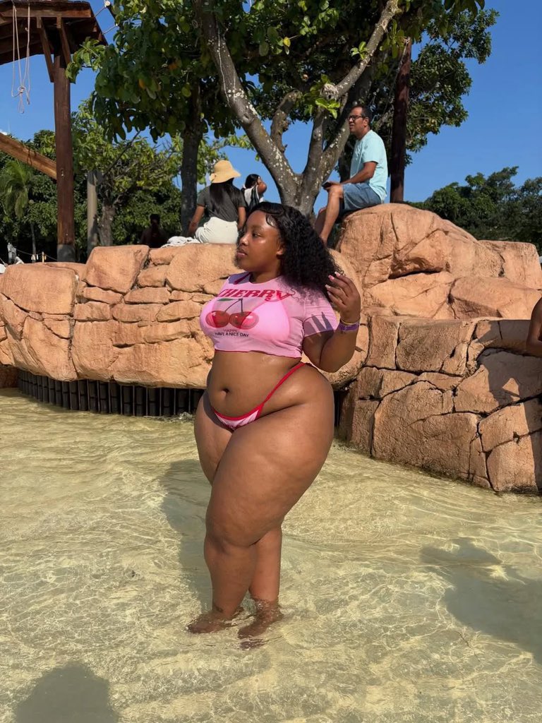 Is she fat or thick?🤔