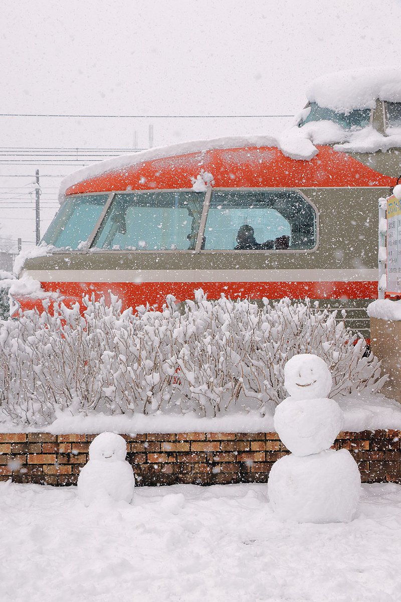 ロンちゃん号NSEと雪だるま。