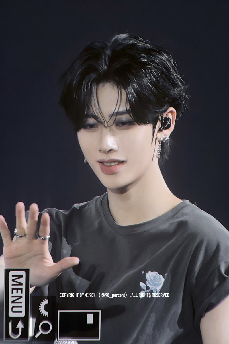 rwickys's tweet image. oh my god