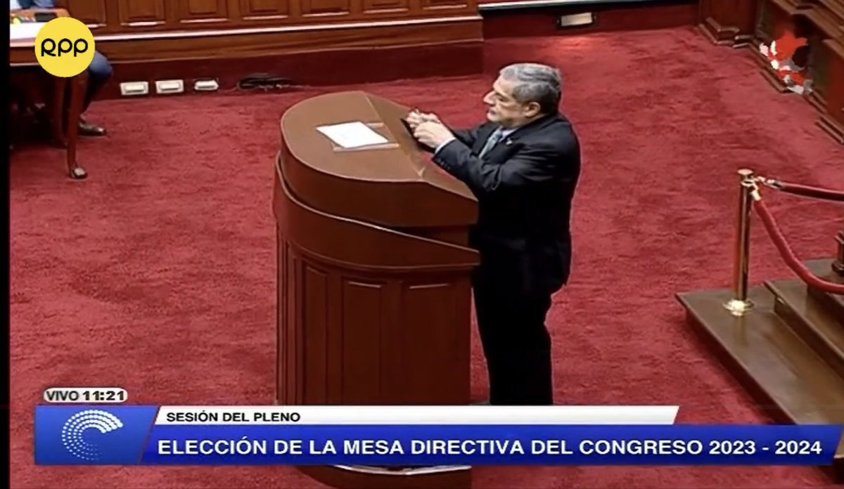 Si algo ha caracterizado a los fujimoristas al momento de elegir Mesa Directiva al Congreso es que siempre han hecho público su voto.

Anoche curioramente no lo hicieron.

Que no se rasguen las vestiduras ni vengan a engañar con que apoyaron de forma unánime a Malcricarmen.