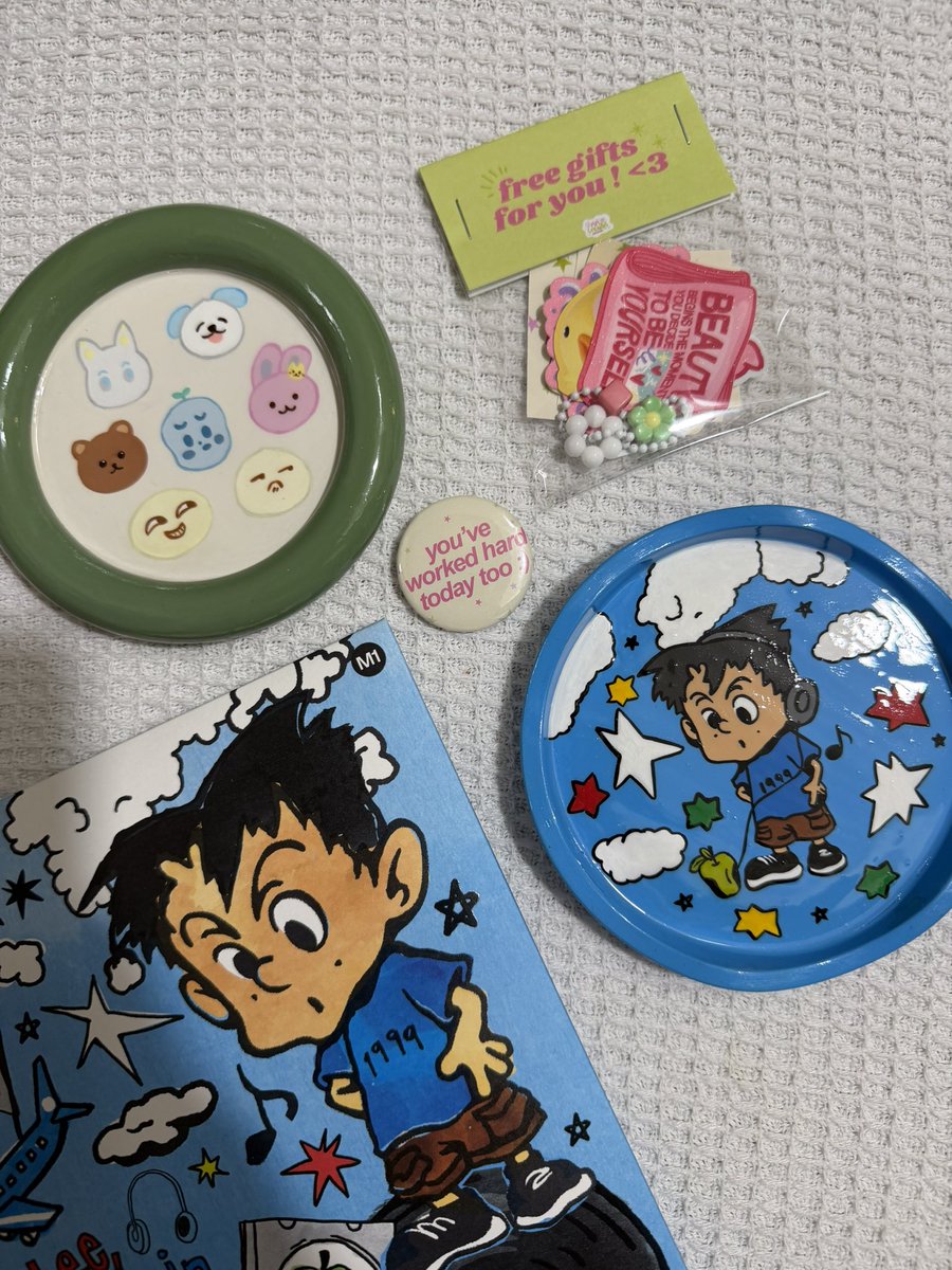 Prettiest coasters, thank you so much <a href="/riricreates_/">RIRI</a> 🥺🥺🥺 till next time!!

#riricreates