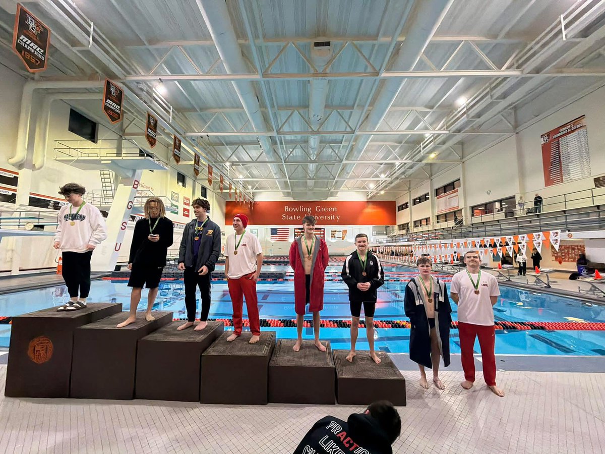 St. Henry Schools tweet media