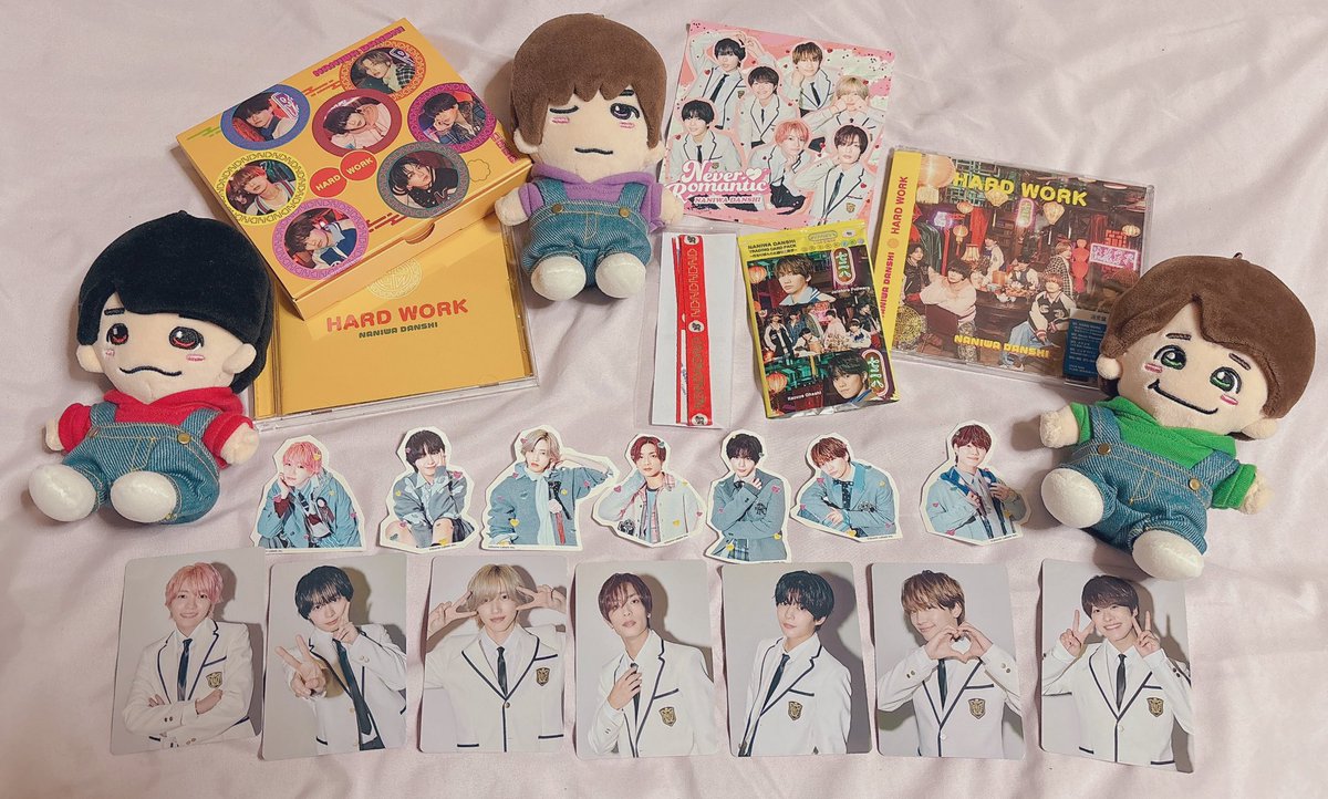 HARD WORK届いた⸜(*ˊᗜˋ*)⸝
幸せ～❤🧡💛🩷💜💙💚

仕事が切羽詰まってるので聴けるのは週末に
なりそうだけど、頑張ったご褒美に楽しみにしとこ♪

そしてずっと欲しかったぬいのメンカラ衣装を
少し前に購入したからお着替え(*´˘`*)

 #なにわ男子
 #なにわ男子_HARDWORK