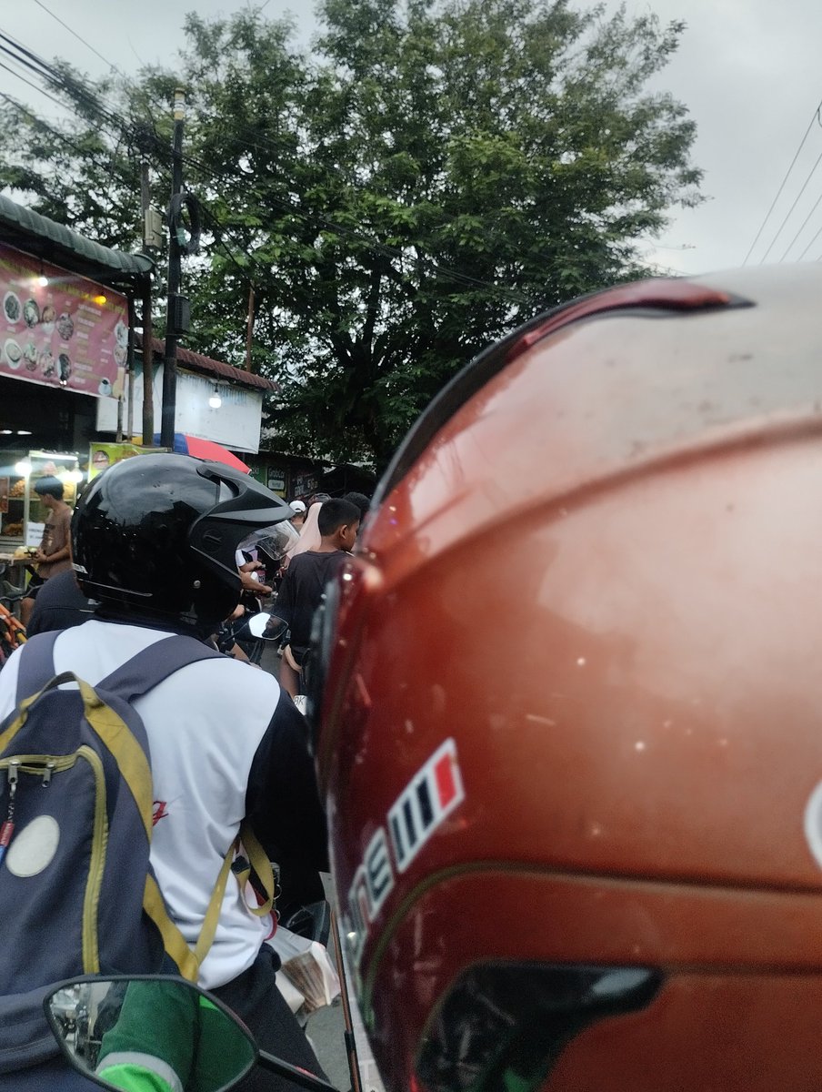 gak sabar lebaran 29 hari lagi😊