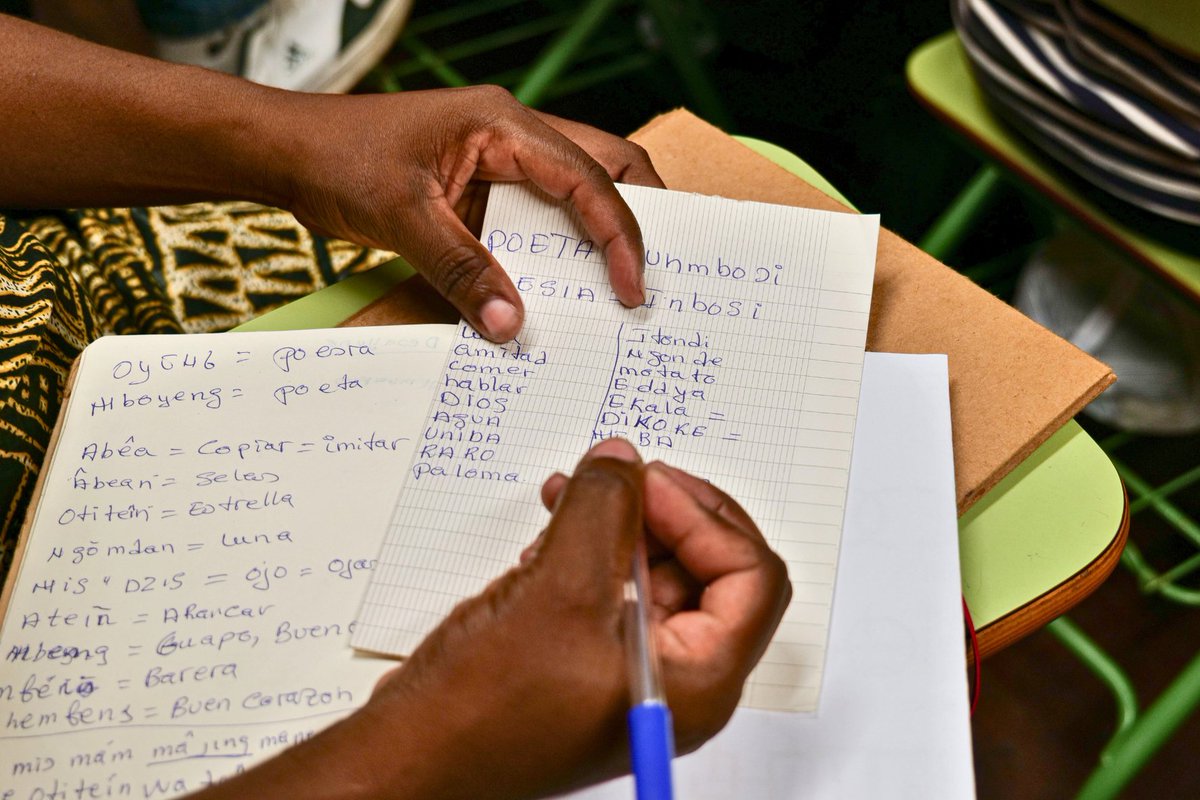 Centro Cultural de España en Bata tweet media