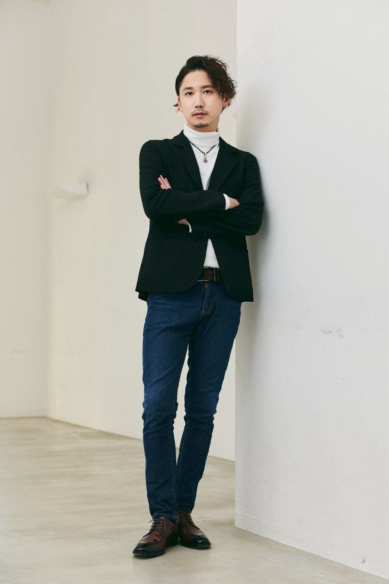 Headshot ①

#actor #俳優
#director #演出家 
#model