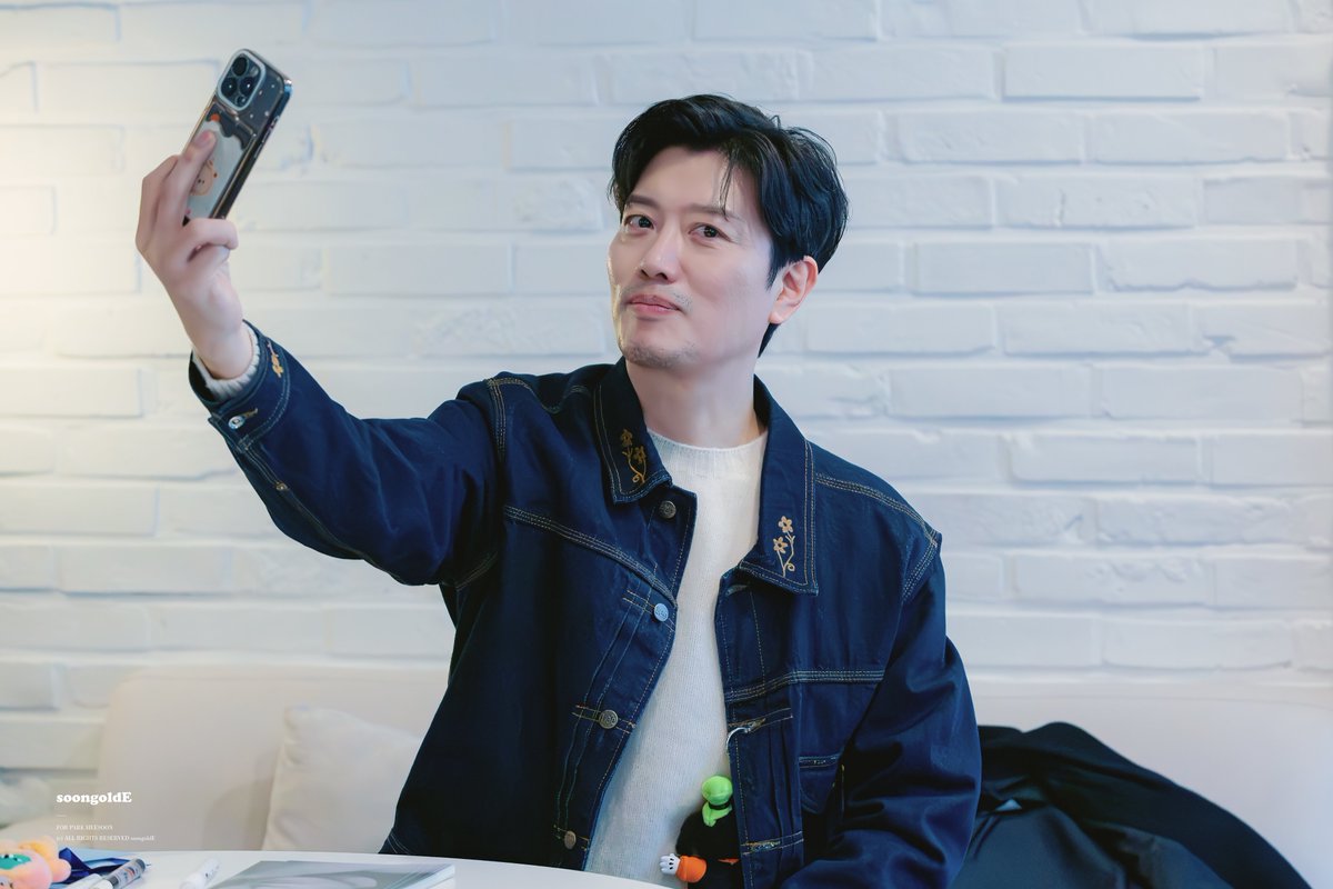 260208 생일카페 : DEAR MY H
(◦˘ З(◦’ںˉ◦)♡

#박희순 #ParkHeeSoon