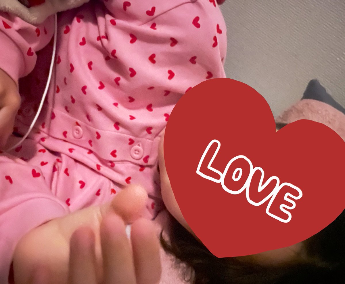 anier_kanrinin's tweet image. お昼はお久しぶりの #MOW ホルモンうどんでした😋

りなたん👧🏻買ったばかりのハート柄パジャマ可愛い♡