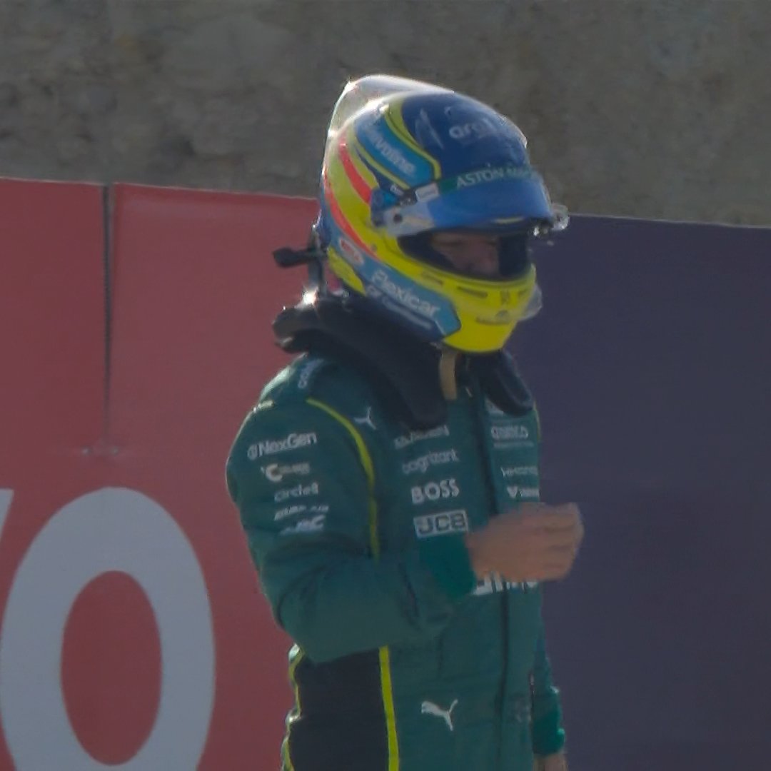 FormulaDirecta's tweet photo. ¡¡¡SE PARA FERNANDO ALONSO!!! https://t.co/ToAZQ47Ko2