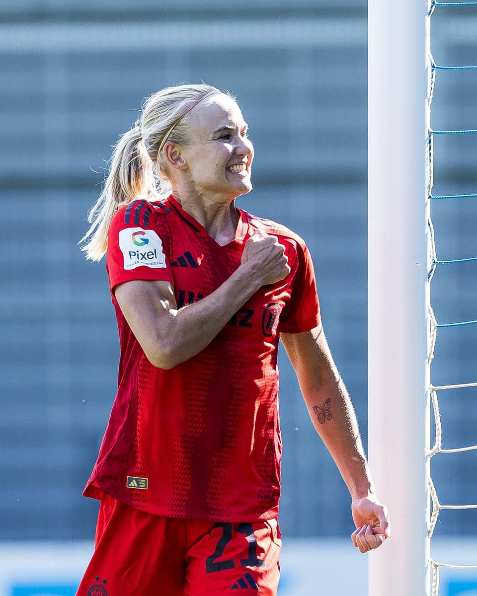 Xenia ☭🍉 | Momoko greatest star in woso (@glowdisthewall) on Twitter photo 