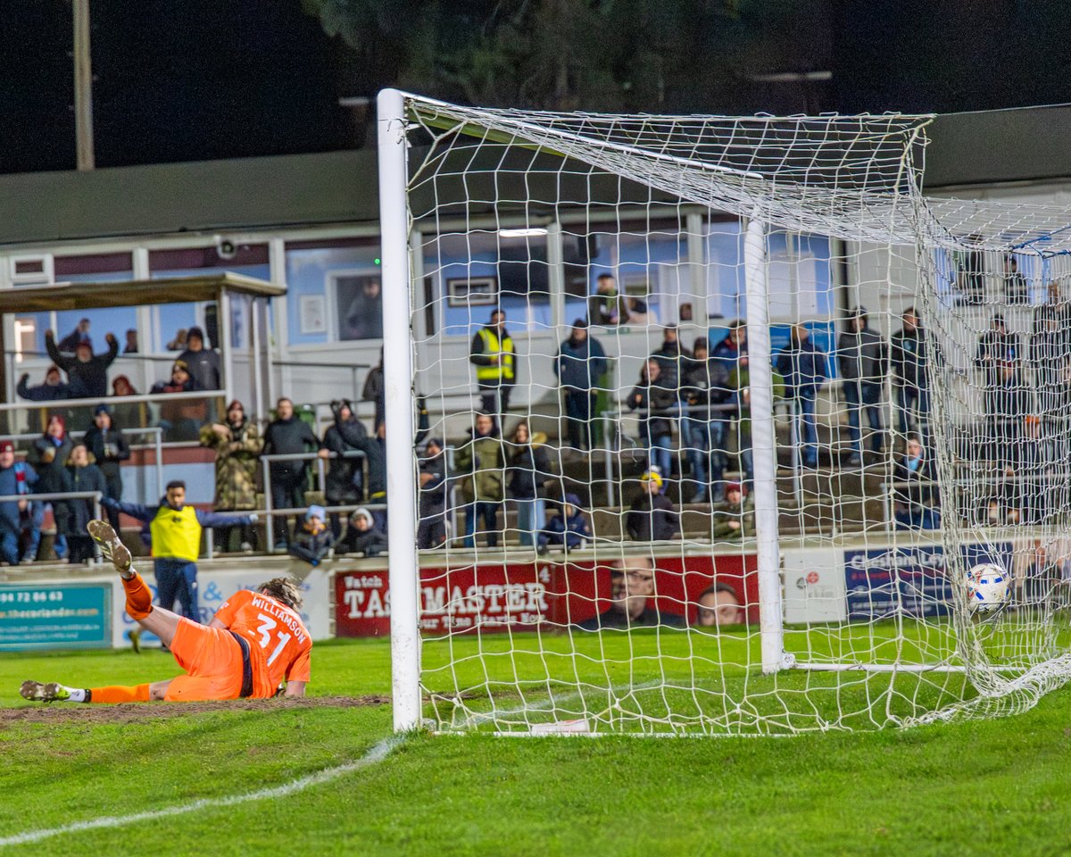 Neale Blackburn tweet media