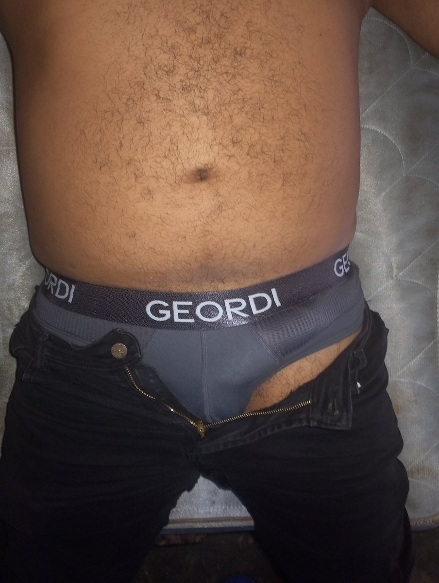Hoy quiero que vengas me bajas el interior me des una buena mamada de guevo me saque toda la leche