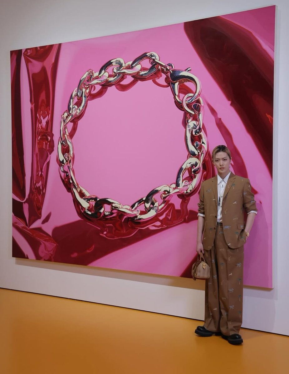 myaicity4yuta's tweet photo. 260219 #YUTA Instagram Update (2/3)

I'm sure that when you actually see the work in front of you, each of you will feel something different.

I would encourage everyone to come and experience these. 

-cont https://t.co/sHBUolZ5Zo