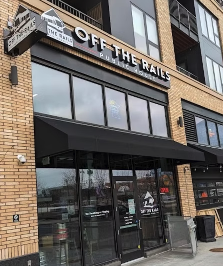 SASEgophers's tweet photo. Yes, Gopher softball is back in MN!

See this Instagram post by @gophersoftball https://t.co/C43HbwxDcH 
You are invited to a Fans, Alums, and Family gathering at Off-The-Rails prior to the 4:30 game on Saturday. https://t.co/aDiXa2nm5i

Tickets: https://t.co/lEksCQ2gRb
Your SUPPORT FUELS Gopher Softball!
https://t.co/zUqFbRp6IO