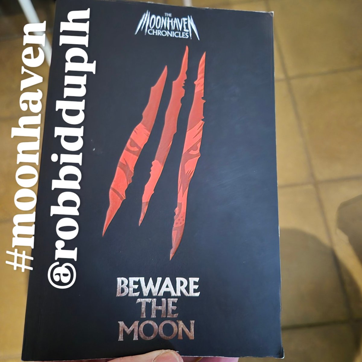 richreadalot's tweet photo. Amazing signature in my copy of #moonhaven by @RobBiddulph at the @iwstoryfestival today, after his ribbon-cutting opening! Still time to get here, and lots more on over the next few days, too! https://t.co/gNoT2EEyls