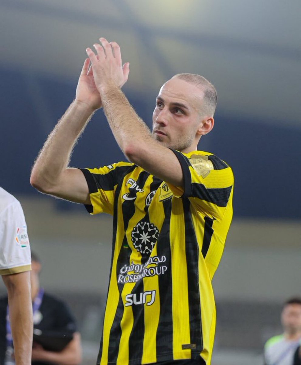 المدرج الذهبي - Almodrj tweet media