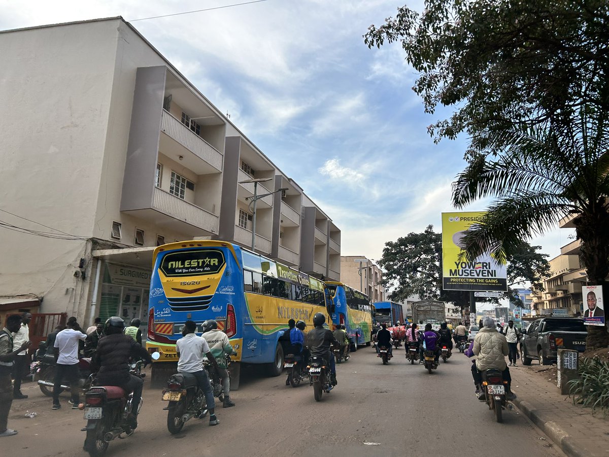 Dear <a href="/kyofakabuye2/">Hon Kyofatogabye Kabuye</a>, 

Does your ultimatum for traders and vendors to vacate the streets by tonight, 8pm also include transporters loading luggage and passengers on the streets?

Nile Star coaches have literally taken up a huge stretch of the walkways on Bombo road as their