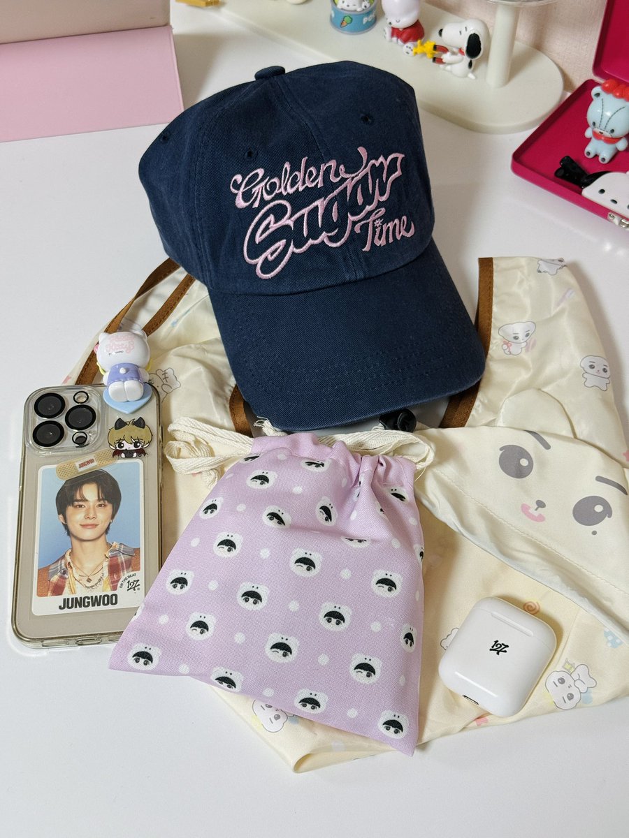 내일 엔놀 준비 아니구 출근 준비 끝!!!!!!
원츄비마정우~ 원츄비마슈가~