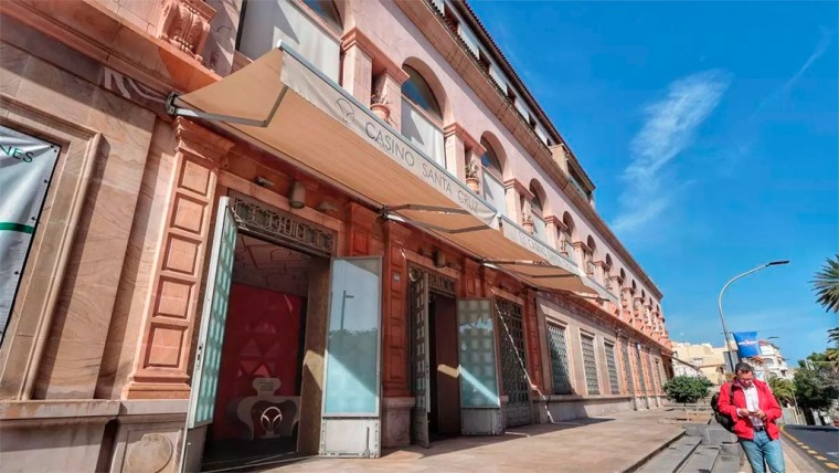 soloazarok's tweet image. The Tenerife Island Council Prepares the Sale of Its Three Casinos Amid Growth and Modernization
soloazar.com/en/category/ca…

#TenerifeIsland #CasinoSale
#RevenueGrowth
#ModernizationProcess
#SoloAzar #News