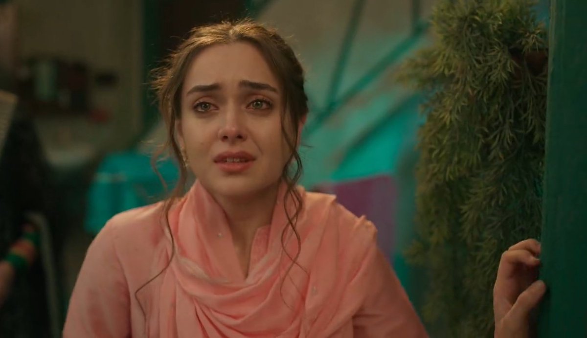 Rishita as Seher is truly commendable 👏 The way she breathes life into every emotion — pain, strength, vulnerability — she’s doing full justice to her character. So proud! ✨

#SeherMahidNiyazi #RishitaKothari
#MaHer #SeherHonekoHai