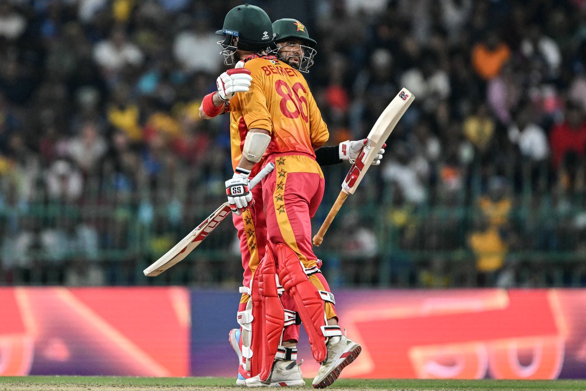 FirstpostSports's tweet photo. Zimbabwe pull off a stunning chase!
Sikandar Raza and Brian Bennett guide the visitors to 179, finishing undefeated in Group B and toppling hosts Sri Lanka in Colombo.
LIVE UPDATES👇
#T20WorldCup2026 #ZIMvSL
https://t.co/MrTQAluKYV https://t.co/YutEHQaxJQ
