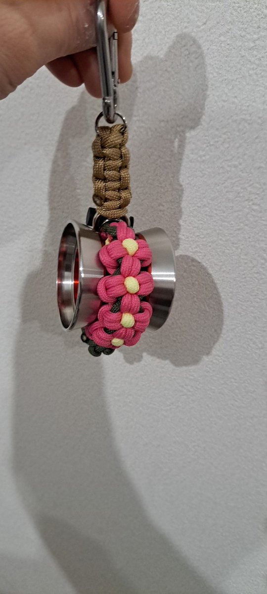 ちなみに昨日のはこんな感じ 本体部は良かったものの、ぶら下げ方が