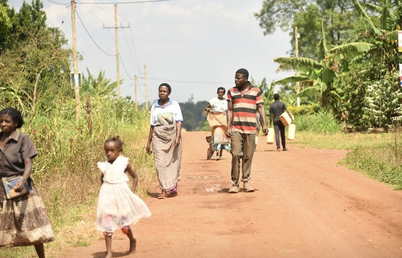 tokenlifeUg's tweet photo. Every day, life moves along dusty roads like this one. Mothers walk long distances. Children grow up with dreams bigger than their surroundings. Young people carry responsibilities beyond their years.
- This is strength.
- This is resilience.
- This is Uganda. 🇺🇬 https://t.co/AR8d8WwCTB