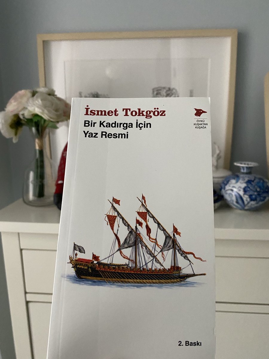 Akıyor yol, sırtımı bir direğe dayıyorum, yaz bitti. 🌿