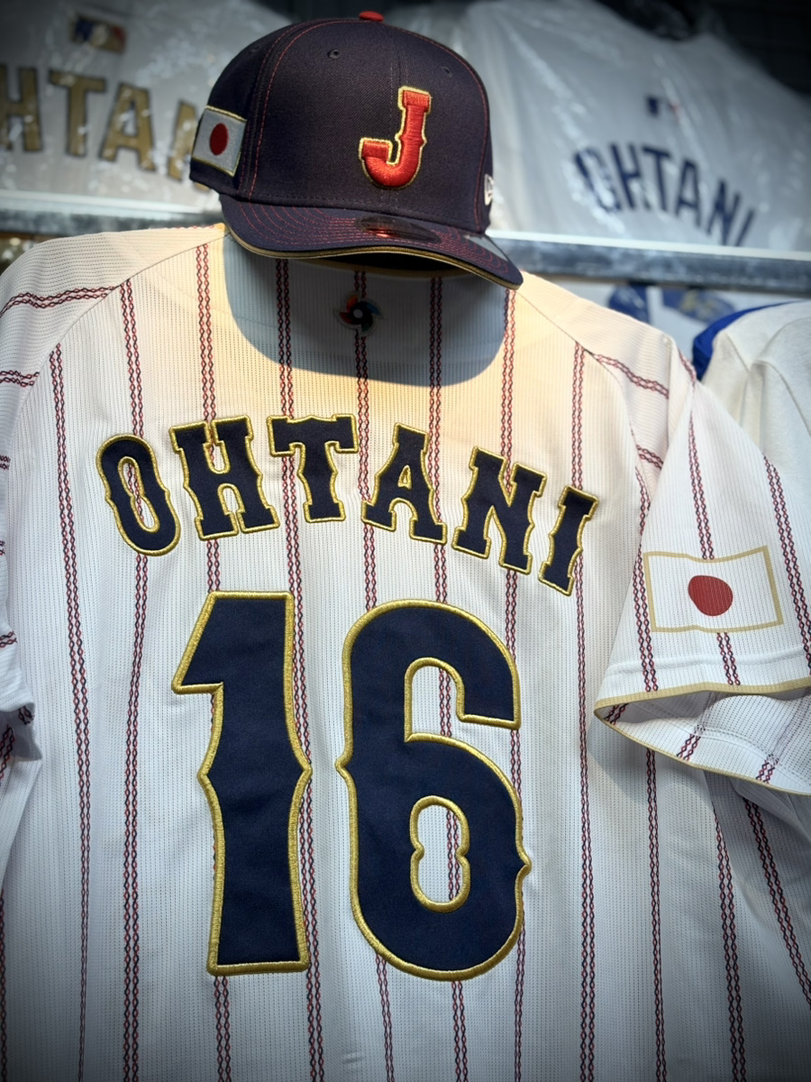 セレクションでは、本日2月20日よりMIZUNO製 #侍ジャパン レプリカ