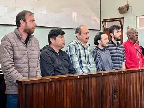 TheTruthPanther's tweet image. [BREAKING NEWS] Hawks Secure Preservation Order on R350 Million Crystal Meth Lab in Volksrust, Freezing Farm Portion, Vehicles, Livestock, and Drug-Making Equipment

Six suspects were arrested, including five Mexican nationals and one South African farm caretaker.

The Hawks’