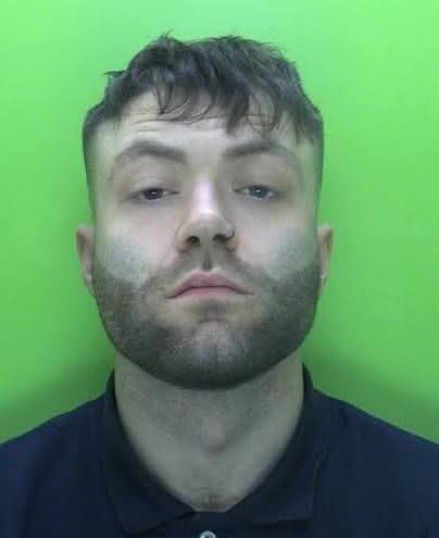 Perky_43's tweet image. 🚨⚠️ Another vile animal abuser. Read this one with caution ⚠️

He received just 2 years inside. 

A dog owner cruelly subjected and tortured his young defenceless puppy to such savage physical abuse that it suffered multiple broken ribs, broken legs and cigarette burns to its