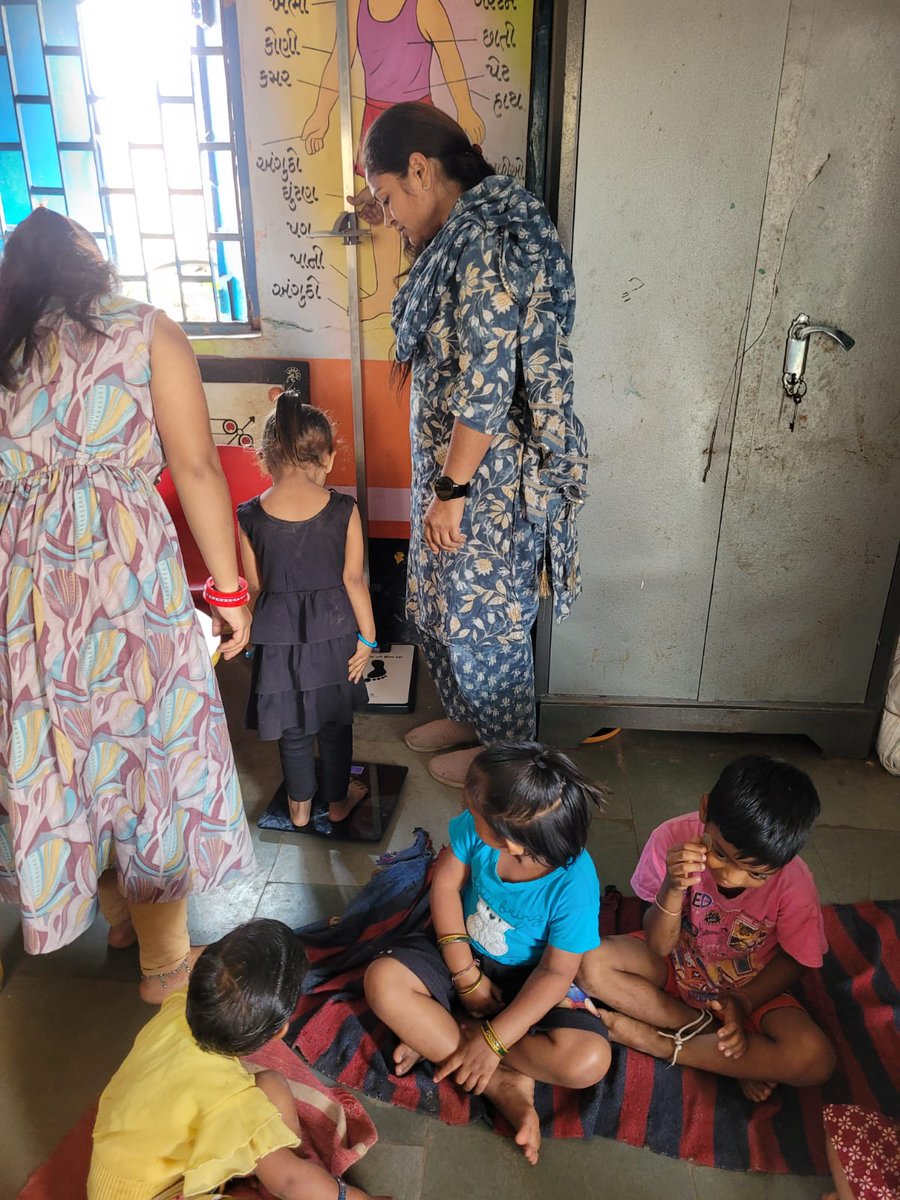 thonetrang77417's tweet image. 🏥🇮🇳
#RBSKTEAM 
#NETRANGBLOCK 
#AGANVADI #VISIT 
#SCHOOLVISIT 
#STUDENTS #HEALTHCHEACKUP #BMI 
#HEALTHTIPS