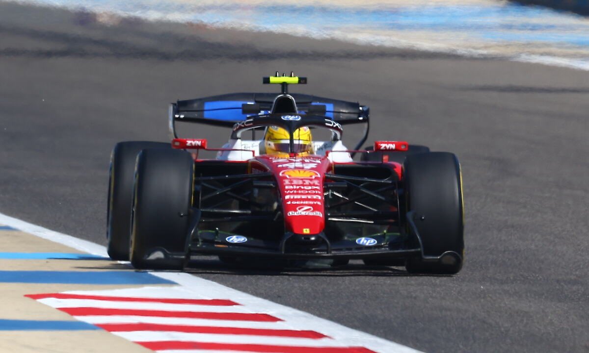 🚨| Ferrari sets F1 tongues wagging with sensational 'flip-wing' upgrade ...