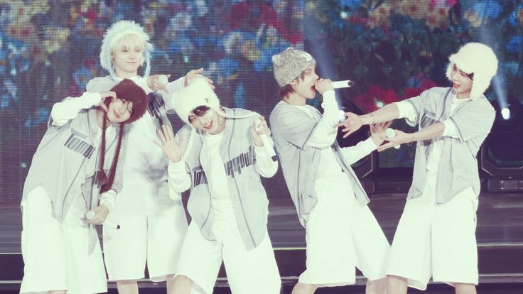 LOOKING FOR MOA MOOTS 🤍
hi im lea and im a 09' liner! 
only moa + ot5 
antis/solos DNI ❗️ 
let's have fun together in this cb season ⋆౨ৎ˚⟡˖ ࣪

#moatwt #TXT