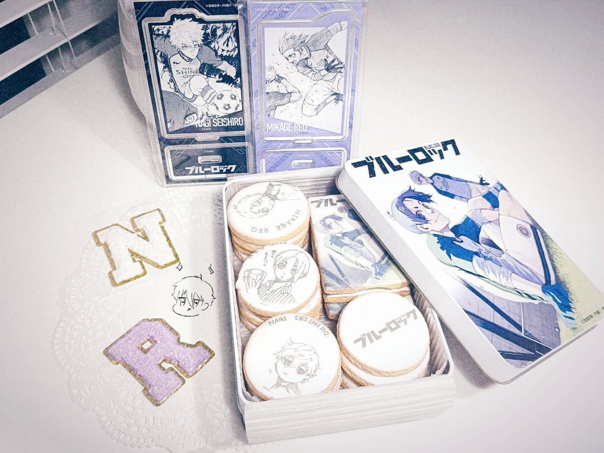 きたー、あけたよクッキー缶🍪！！